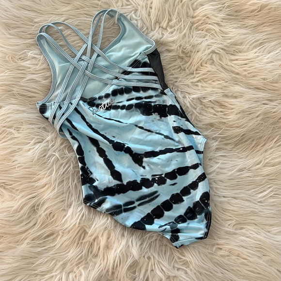 Justice Blue Sparkle Gymnastics & Dance Leotard XS 5/6 - Picture 2 of 4